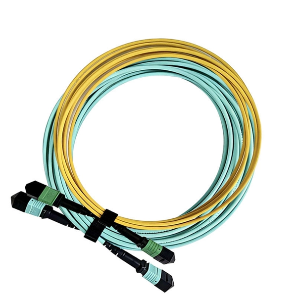 Configure the fiber optic serial port of the switch