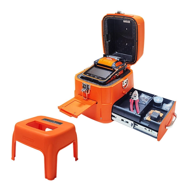 Underground cable and distribution box connection