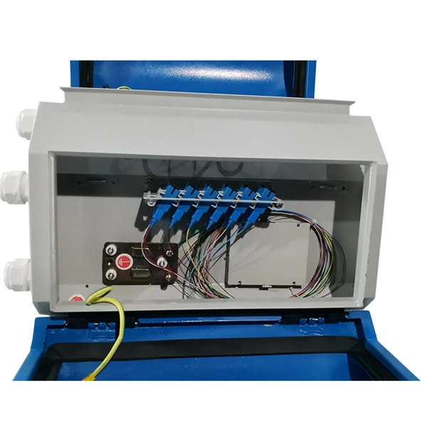 Connection to the incoming port of the distribution box