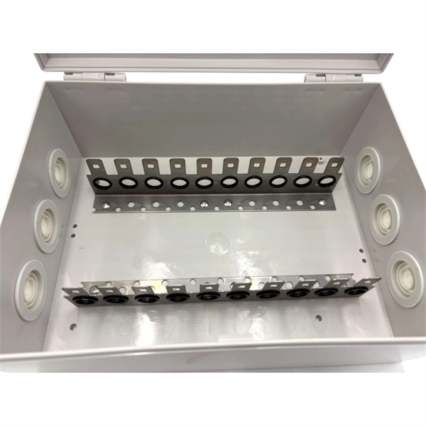 Can a fiber optic router be connected to another router 