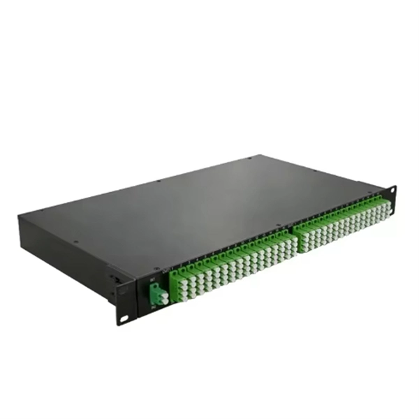 Wall-mounted energy storage cabinet with anti-tracking properties for dedicated power grids