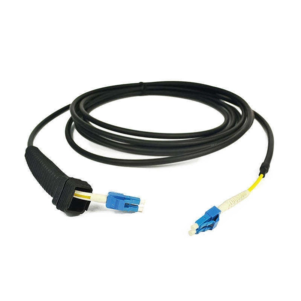 Grounding of wall-mounted optical junction box