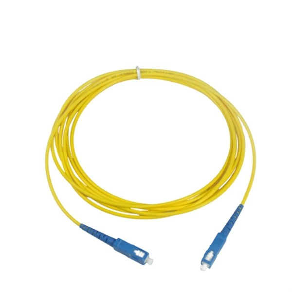 What are the requirements for cable tray configuration
