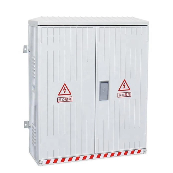 Drop optical cable enters the fiber distribution box