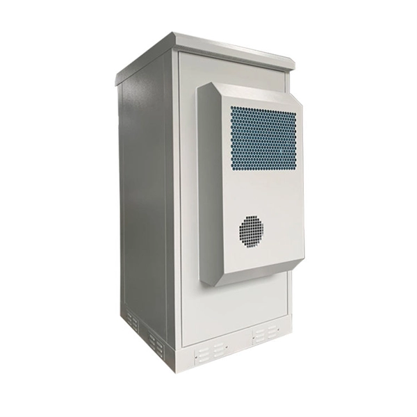 Distribution box with components